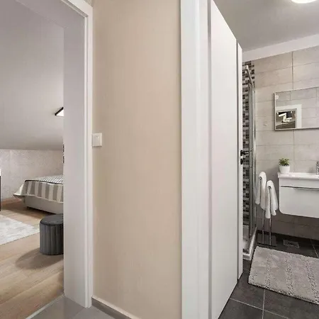 Vala Premium With Whirlpool